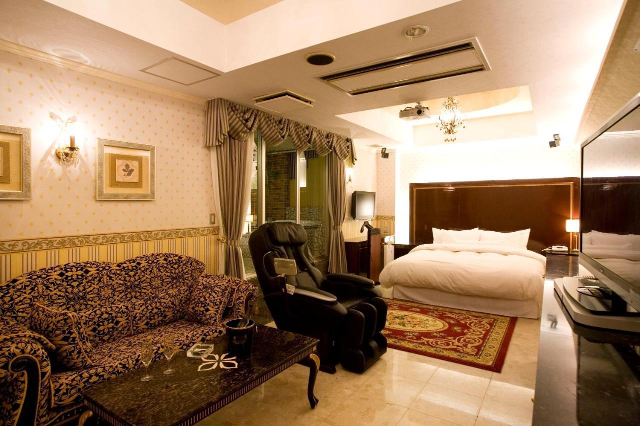 فندق Meguro Emperor (Adults Only) طوكيو المظهر الخارجي الصورة